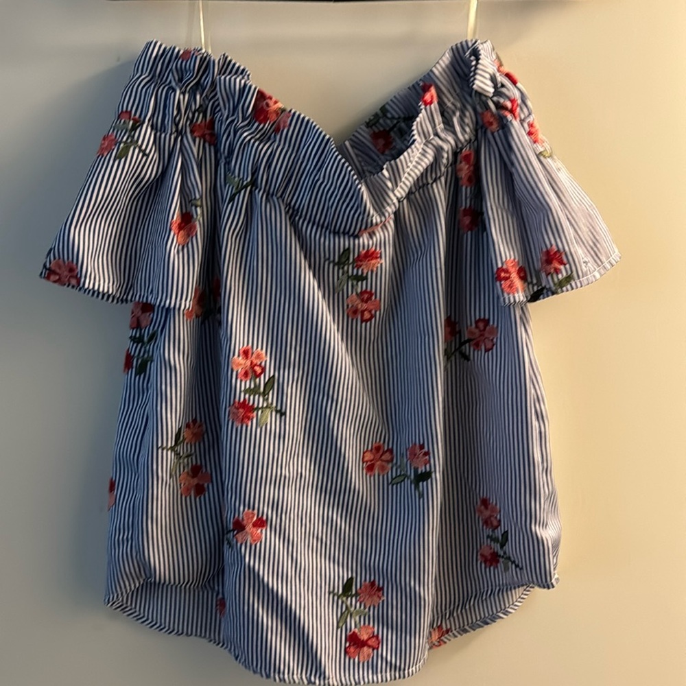 Floral off the shoulder women’s top